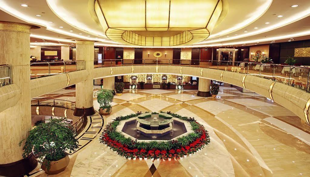 Empark Grand Hotel Chongqing Eksteriør bilde
