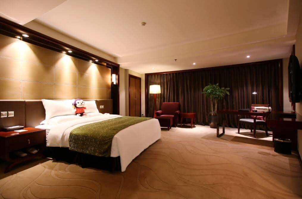 Empark Grand Hotel Chongqing Eksteriør bilde